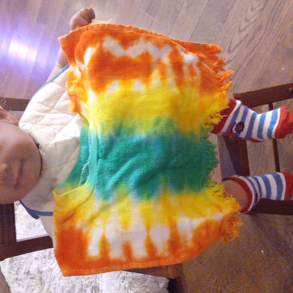 Bib - Picture 3 of 4